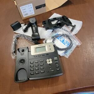 Yealink SIP-T21P E2 Dual-line Entry Level IP Phone Open Box Never Been Used